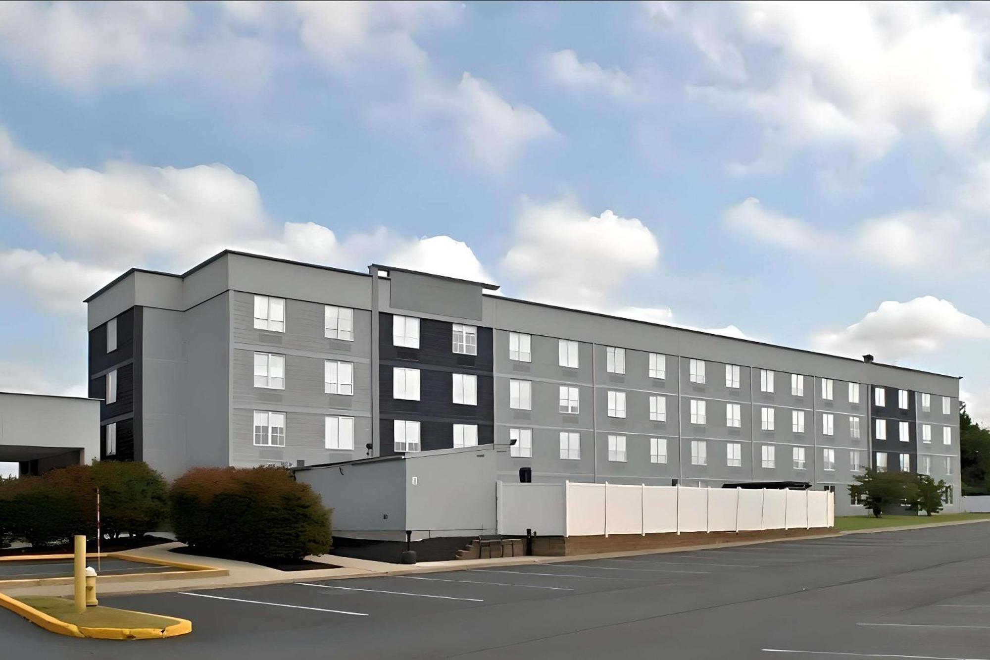 Comfort Inn & Suites Pottstown Eastern Gateway Extérieur photo